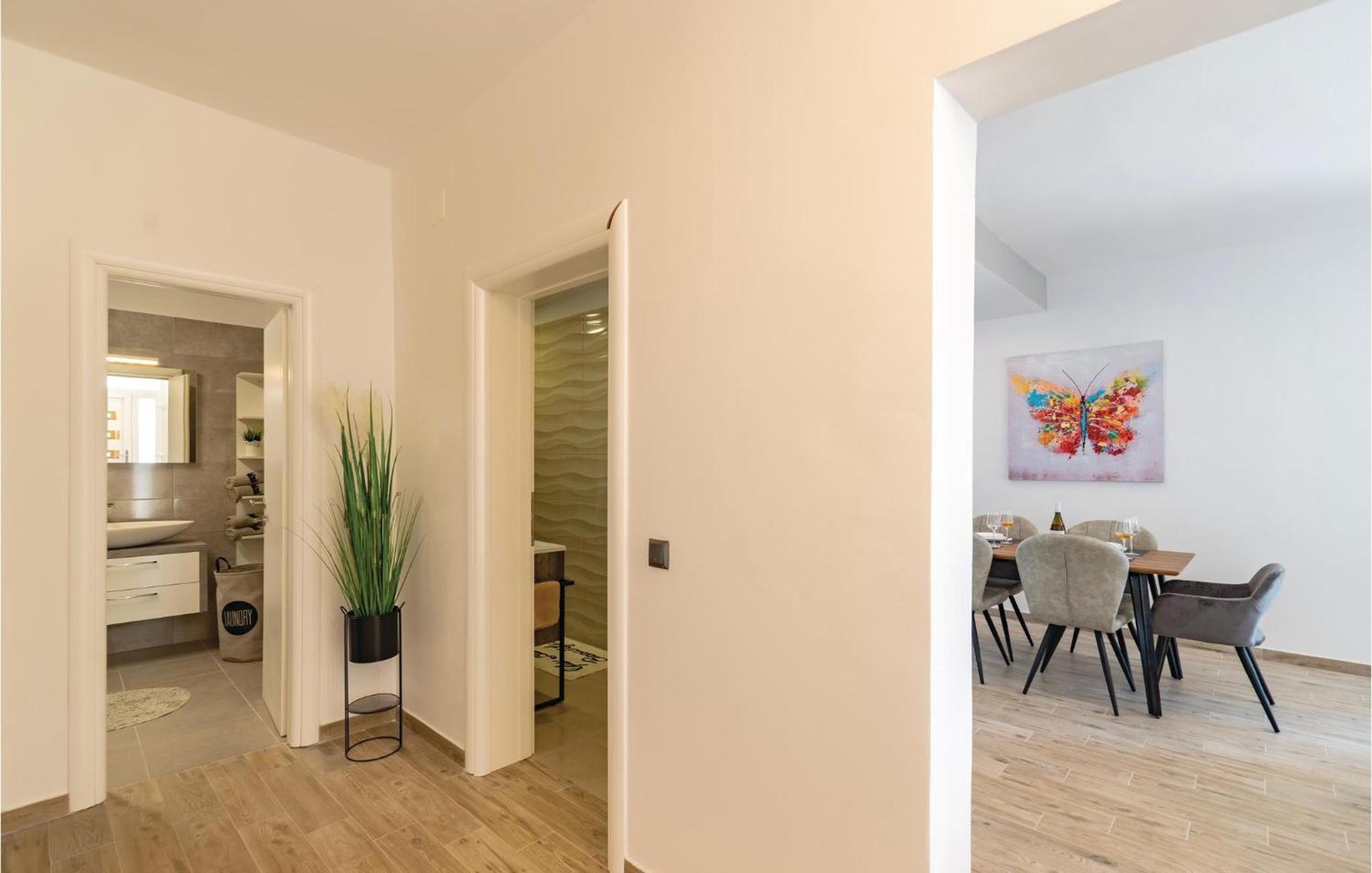 Nice Apartment In Orebic With House Sea View Buitenkant foto